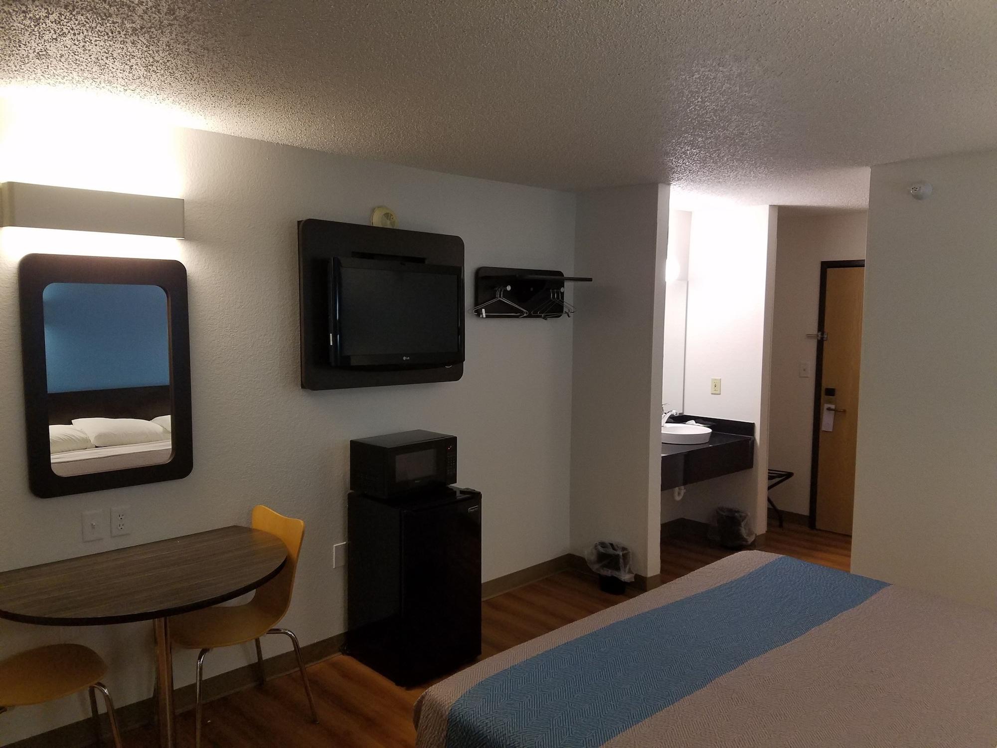 Motel 6-Indianapolis, In - Southport Εξωτερικό φωτογραφία